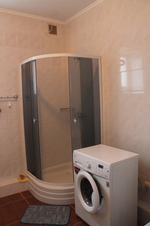 Apartment On Lermontova 35A Mukatjevo Eksteriør billede